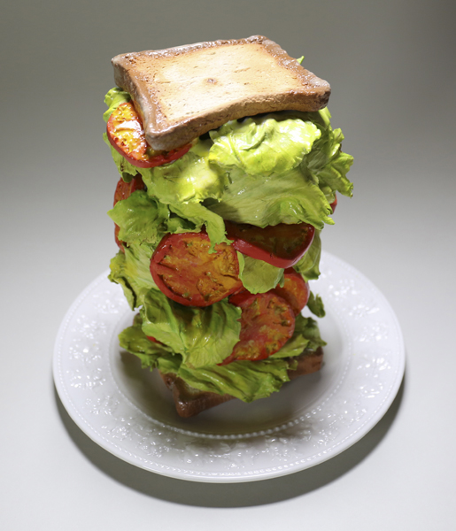 Tomato lettuce sandwich